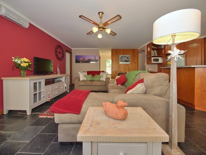 8 Braun Drive, Hahndorf SA 5245