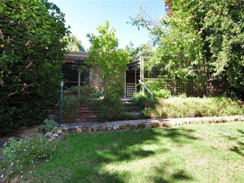 7 Devon Avenue, Stirling SA 5152