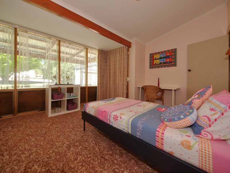 12 Langbein Avenue, Woodside SA 5244