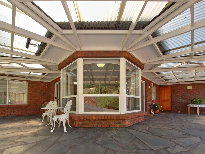 10 Jacaranda Drive, Woodside SA 5244