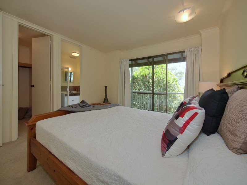 17 Hawker Road, Aldgate SA 5154