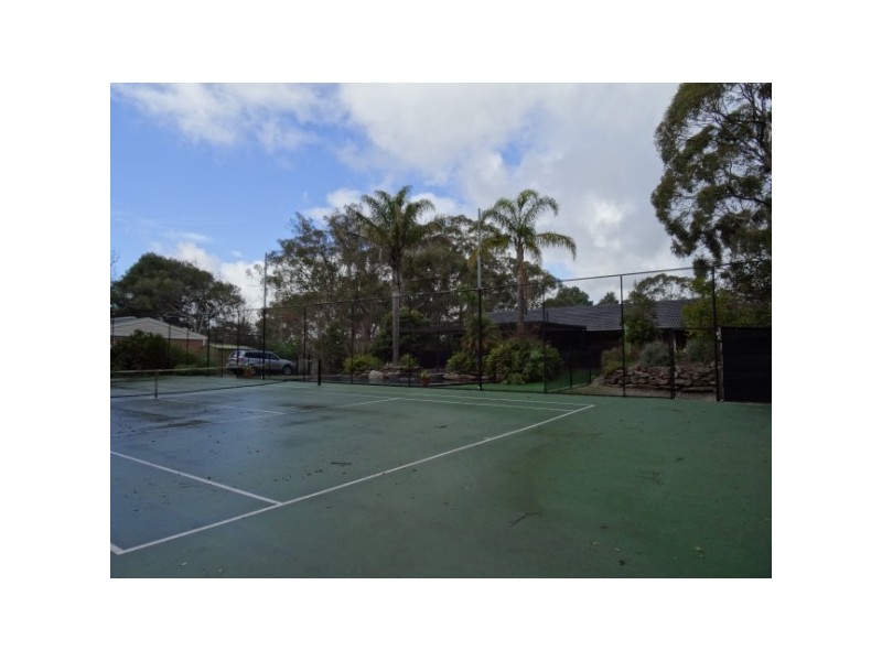 17 Hawker Road, Aldgate SA 5154