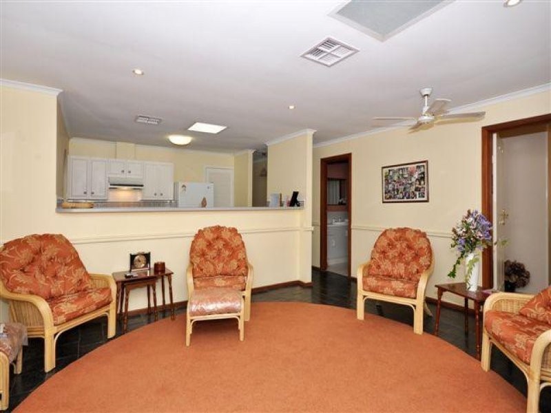 7 Devon Avenue, Stirling SA 5152