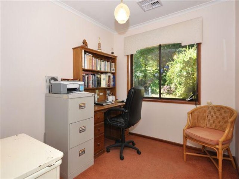 7 Devon Avenue, Stirling SA 5152