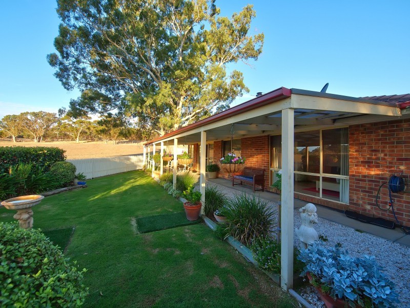 55 Jacaranda Drive, Woodside SA 5244