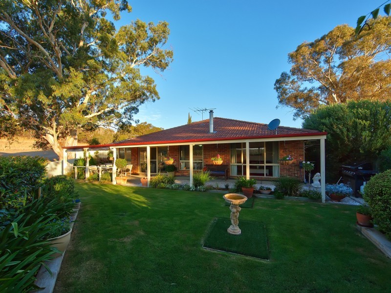 55 Jacaranda Drive, Woodside SA 5244