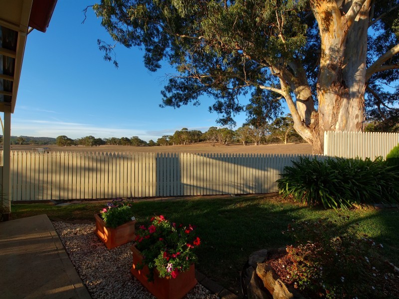 55 Jacaranda Drive, Woodside SA 5244