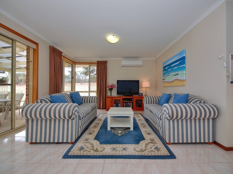 55 Jacaranda Drive, Woodside SA 5244