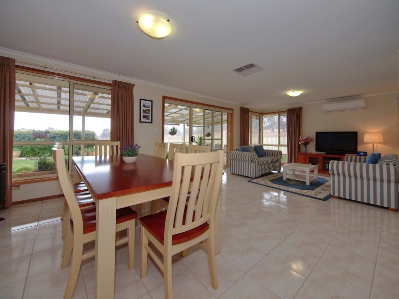 55 Jacaranda Drive, Woodside SA 5244