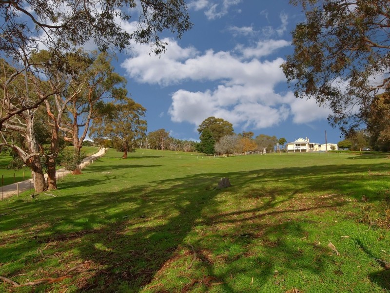 11 South Ridge Road, Woodside SA 5244