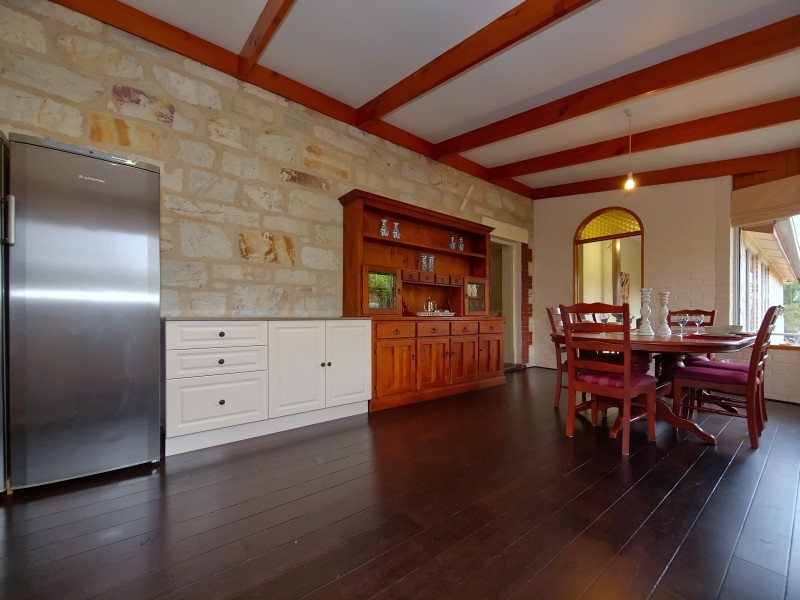 11 South Ridge Road, Woodside SA 5244