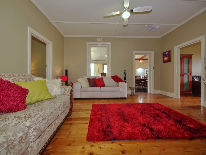 11 South Ridge Road, Woodside SA 5244