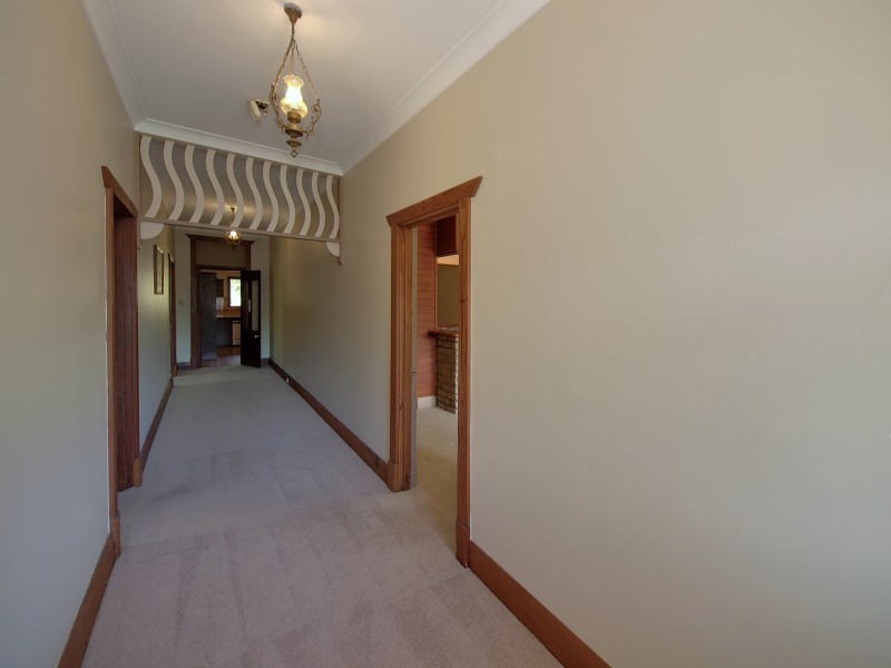 82 Onkaparinga Valley Road, Woodside SA 5244