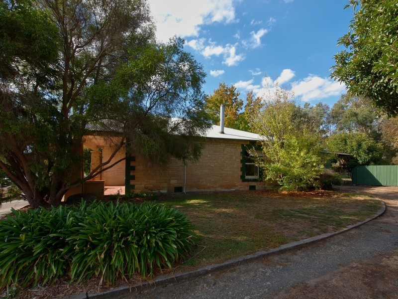 82 Onkaparinga Valley Road, Woodside SA 5244