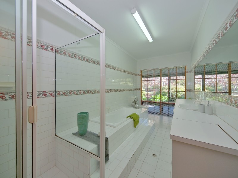 5 Nightingale Court, Oakbank SA 5243