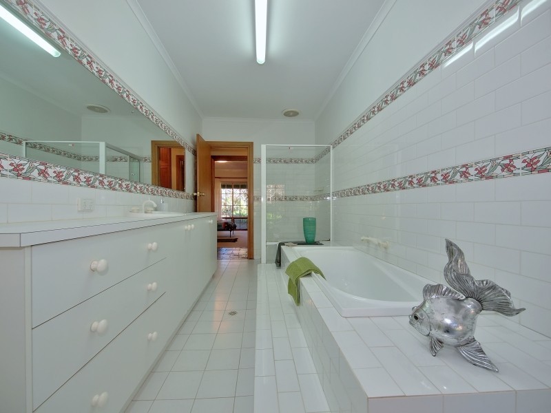 5 Nightingale Court, Oakbank SA 5243