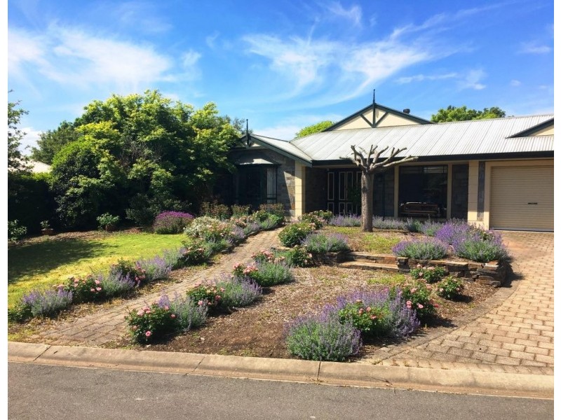 7 Elm Drive, Oakbank SA 5243