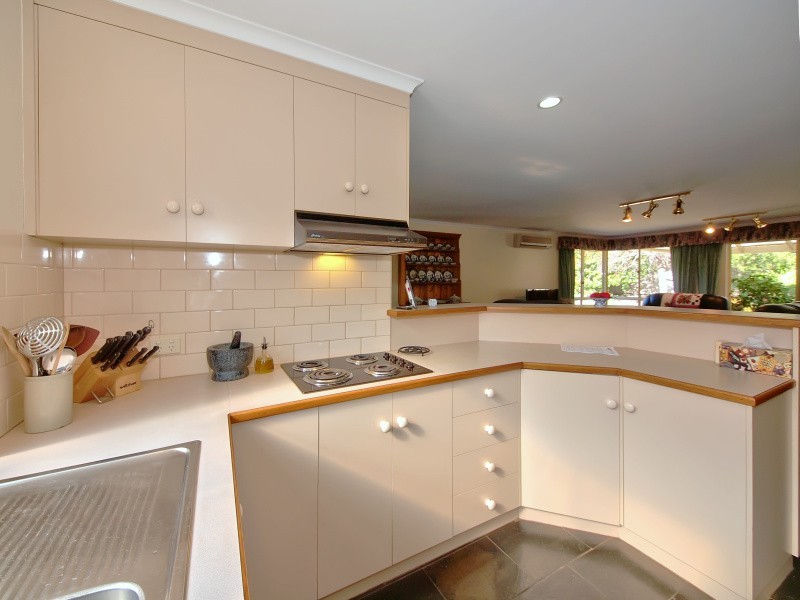 7 Elm Drive, Oakbank SA 5243