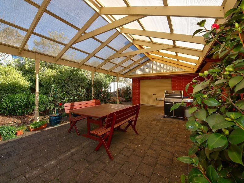 7 Elm Drive, Oakbank SA 5243