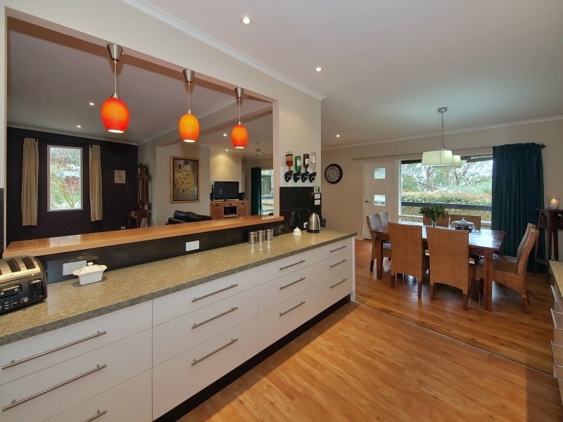 98 Sheoak Road, Crafers West SA 5152