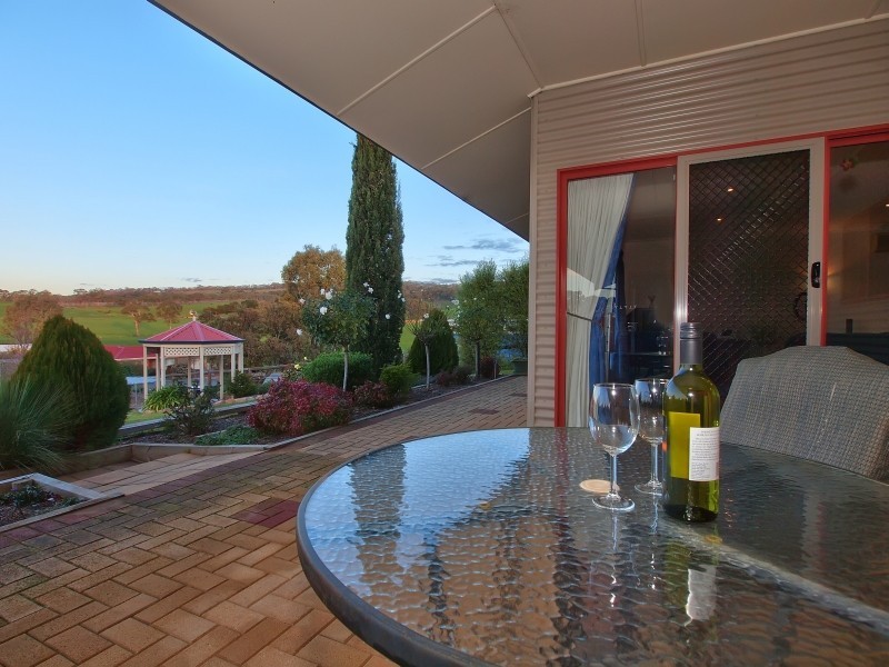 8 Mount View Road, Charleston SA 5244