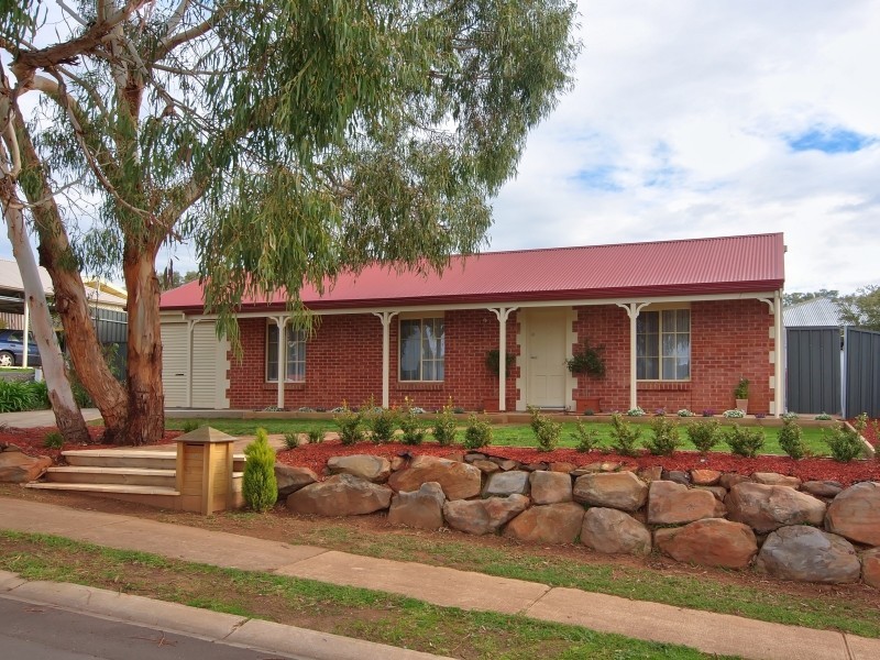 16 Douglas Drive, Mount Barker SA 5251