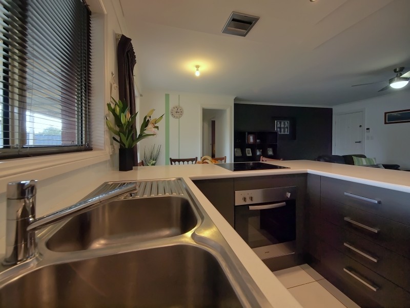 16 Douglas Drive, Mount Barker SA 5251