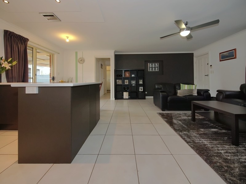 16 Douglas Drive, Mount Barker SA 5251