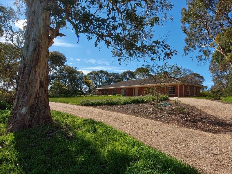 30 Karkoo Court, Mount Barker SA 5251