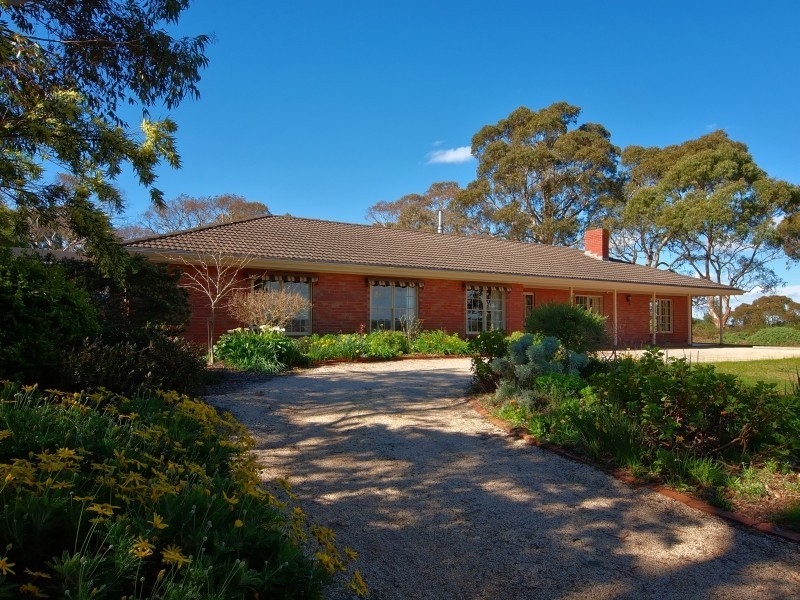 30 Karkoo Court, Mount Barker SA 5251