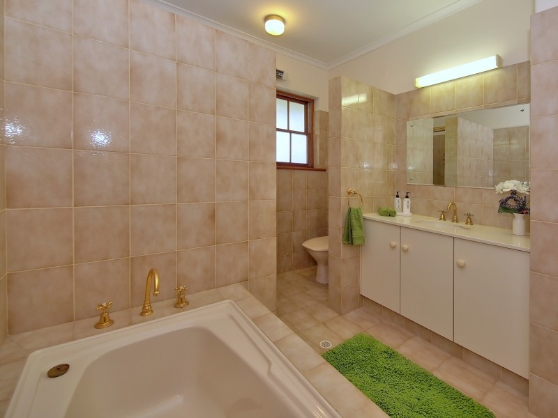 30 Karkoo Court, Mount Barker SA 5251