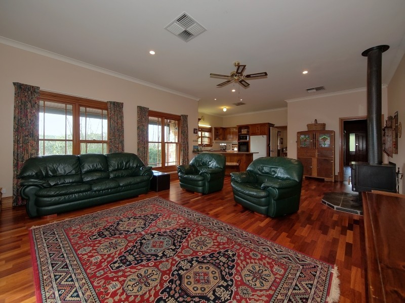 180 Mount Torrens Road, Lobethal SA 5241