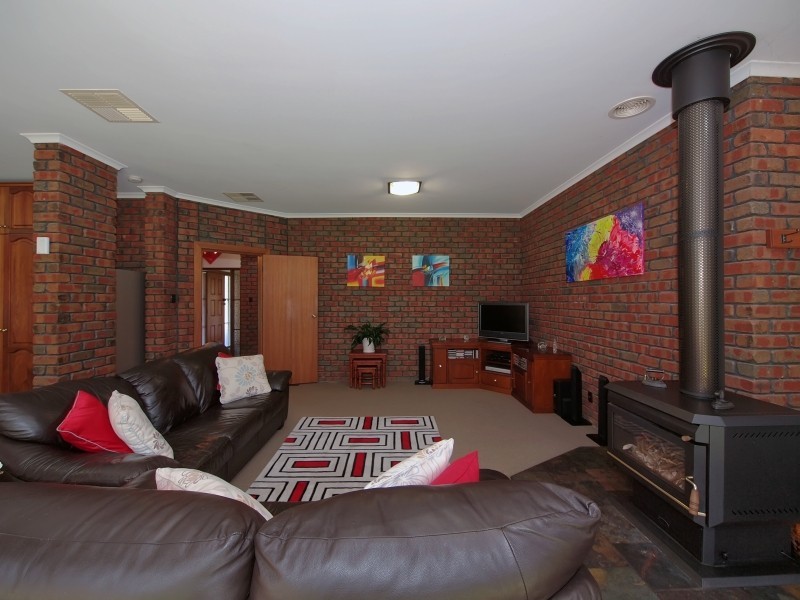 64 Bald Hills Road, Blakiston SA 5250