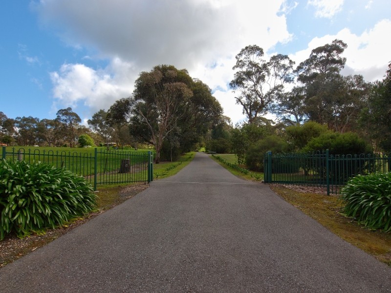 64 Bald Hills Road, Blakiston SA 5250