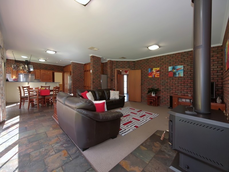 64 Bald Hills Road, Blakiston SA 5250