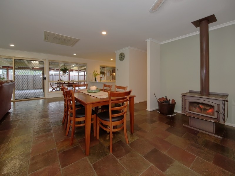 8 Elm Drive, Oakbank SA 5243