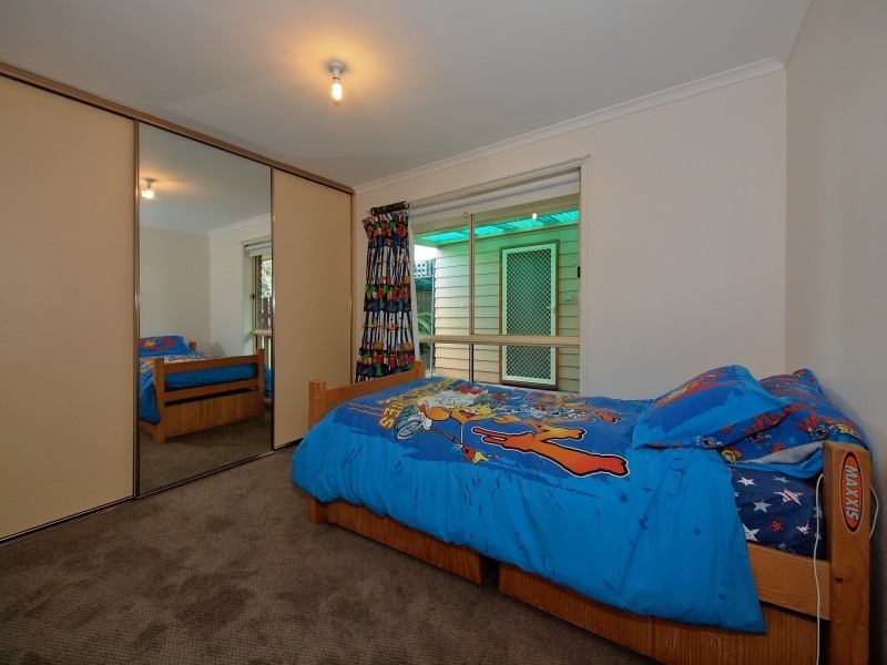 8 Elm Drive, Oakbank SA 5243
