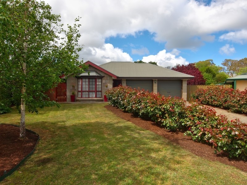 2 Maple Court, Oakbank SA 5243