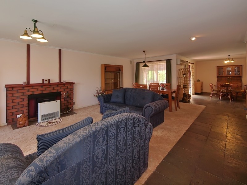 2 Maple Court, Oakbank SA 5243