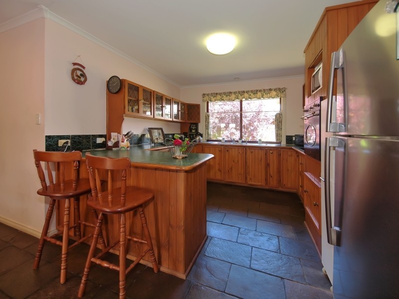 2 Maple Court, Oakbank SA 5243