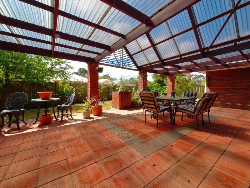 2 Maple Court, Oakbank SA 5243