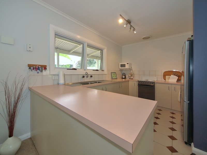 11 Jacaranda Drive, Woodside SA 5244