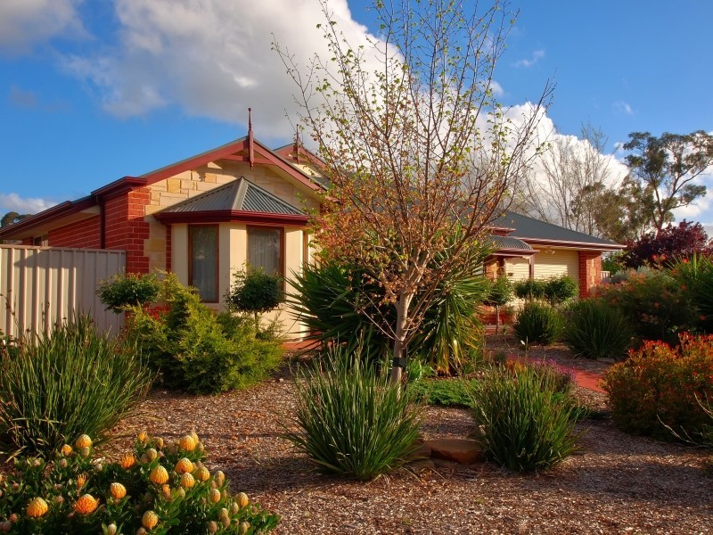 56 Jacaranda Drive, Woodside SA 5244