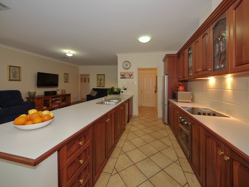 56 Jacaranda Drive, Woodside SA 5244