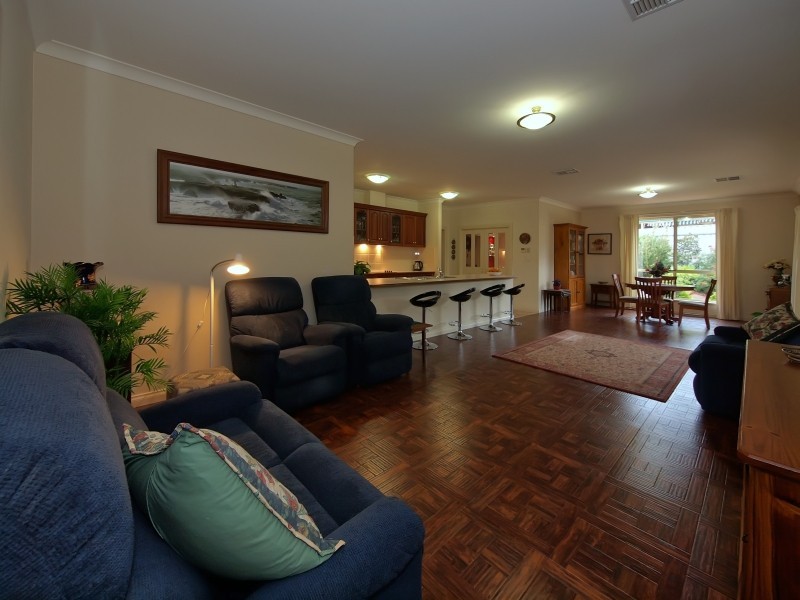 56 Jacaranda Drive, Woodside SA 5244