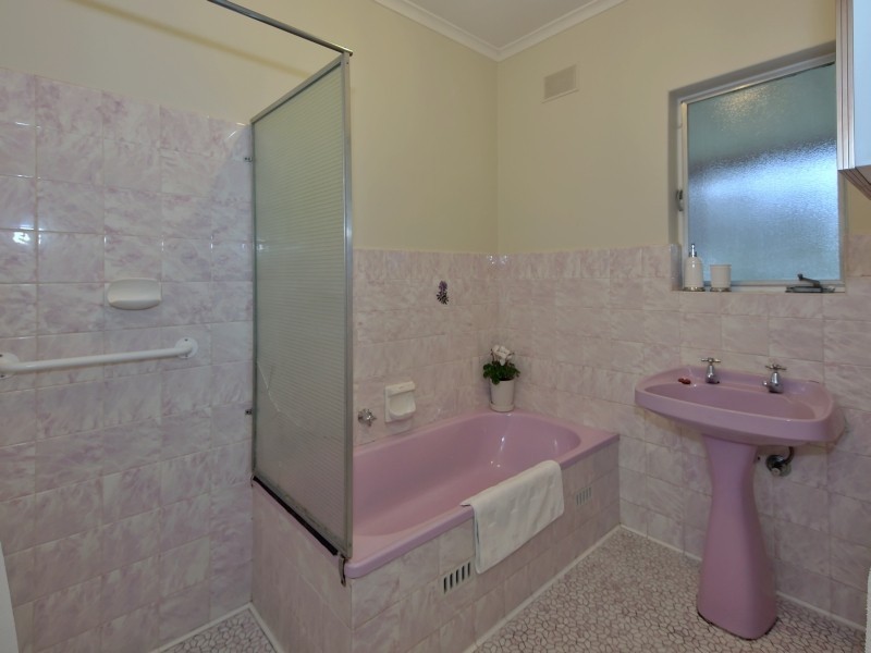 99 Onkaparinga Valley Road, Woodside SA 5244