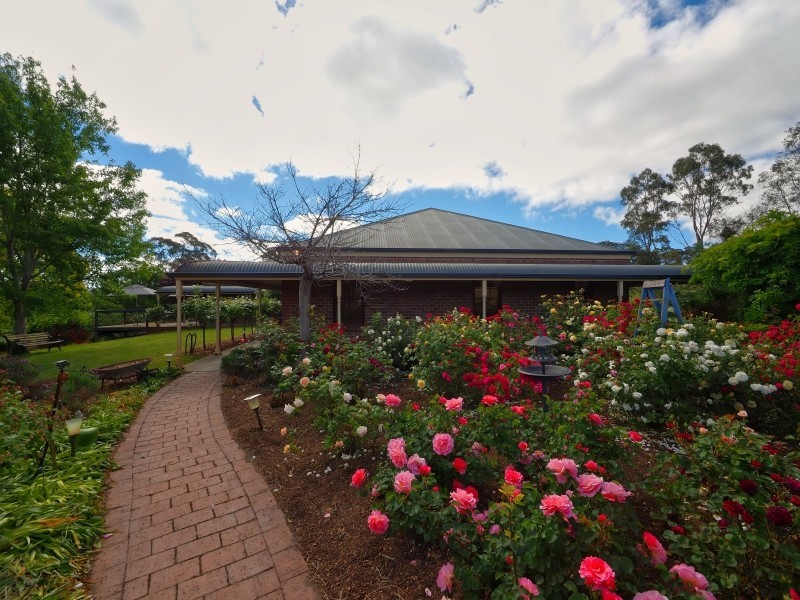 90 Clisby Road, Oakbank SA 5243