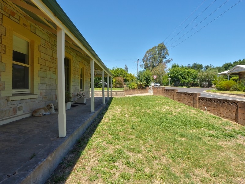13 Moffett Street, Woodside SA 5244