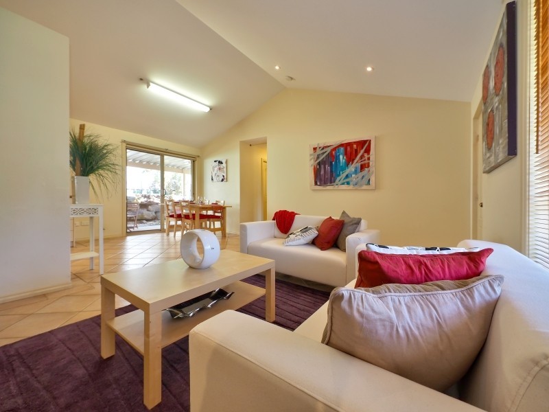 11 Sandalwood Drive, Woodside SA 5244