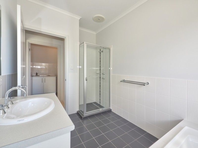 1 & 2/2 Margaret Street, Woodside SA 5244